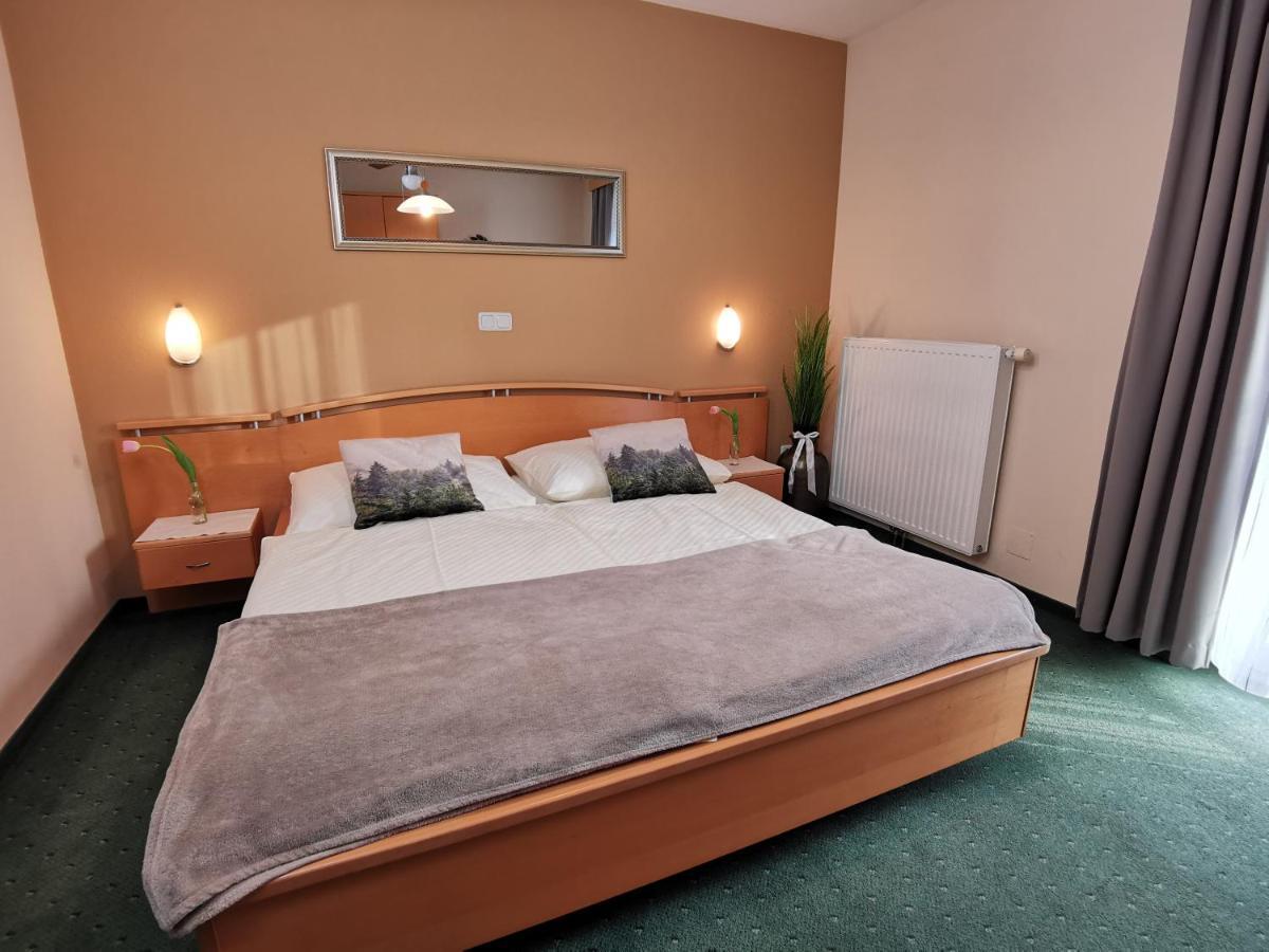 Hotel & Wirtshaus Hoedl-Kaplan Feldbach  Room photo